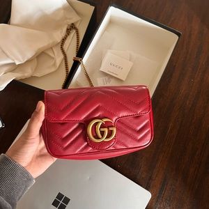 GG Marmont matelassé leather super mini bag